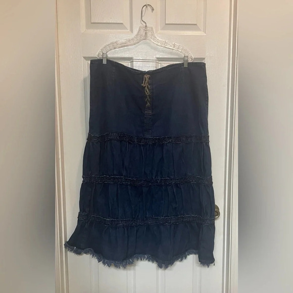 Starwear Jeans Denim Tiered Lace Up Front Skirt Women’s Size 16 100% Cotton - Picture 8 of 8